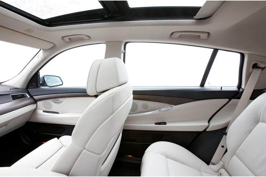  BMW 5-Series GT 2010 года  (фото 50 из 133)
